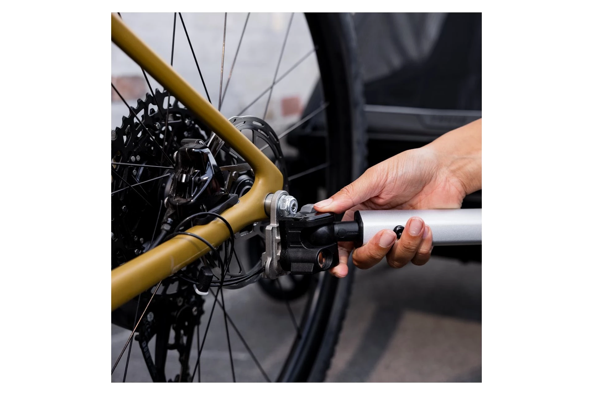 Thule Achskupllung ezHitch Plate